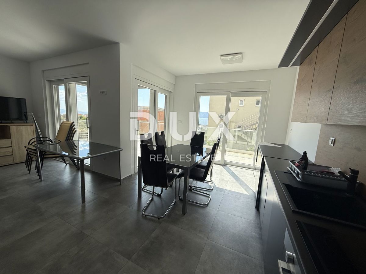 SMOKVICA - Apartma s skupnim bazenom 60m od morja