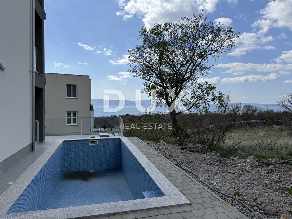 SMOKVICA - Apartma s skupnim bazenom 60m od morja