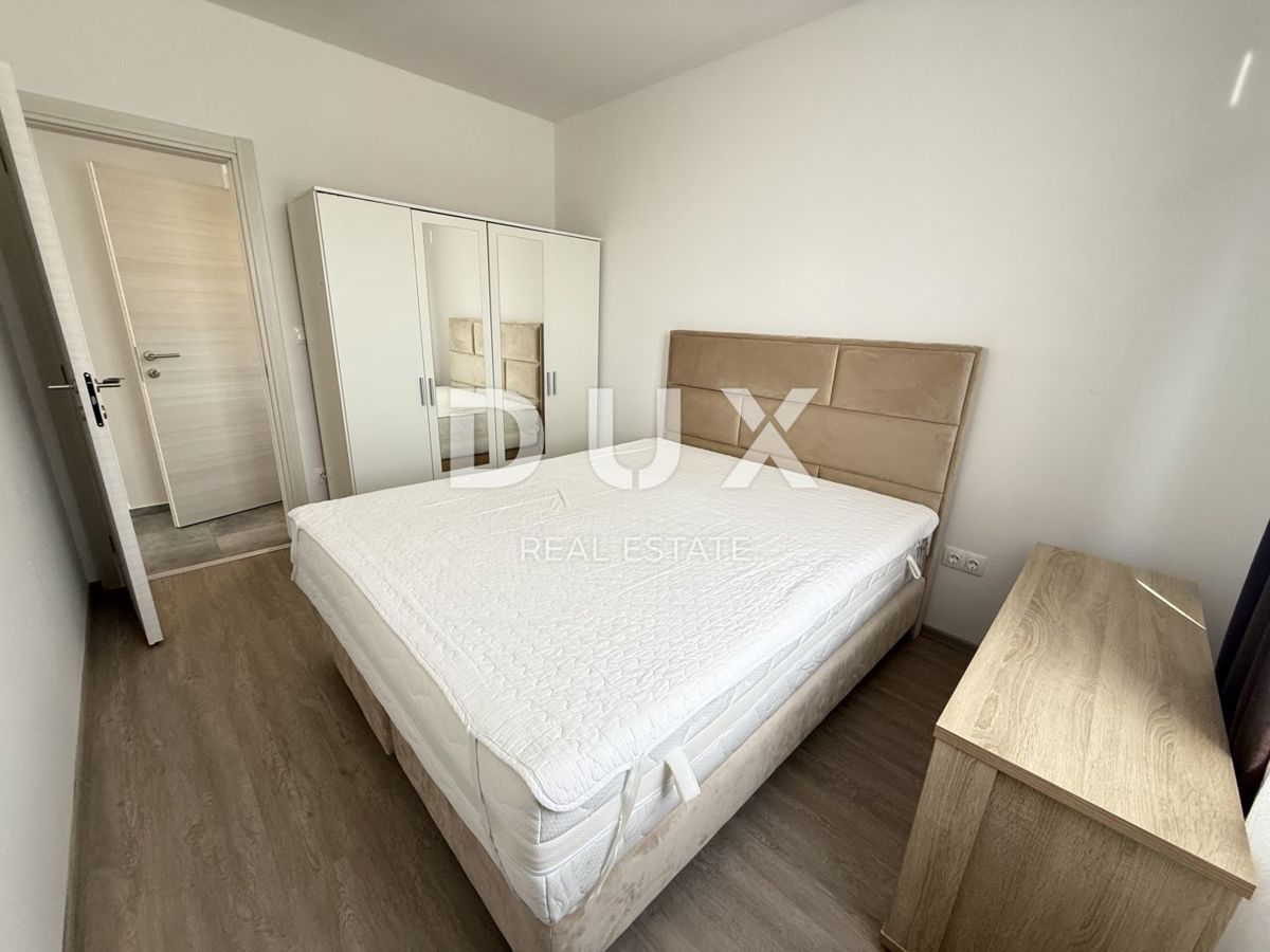 SMOKVICA - Apartma s skupnim bazenom 60m od morja