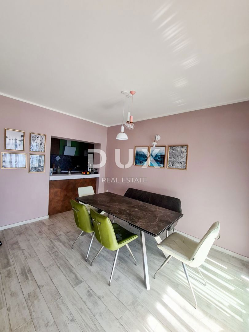 OPATIJA, CENTER - atraktivno stanovanje s pogledom na morje, vrtom in zasebnim vhodom
