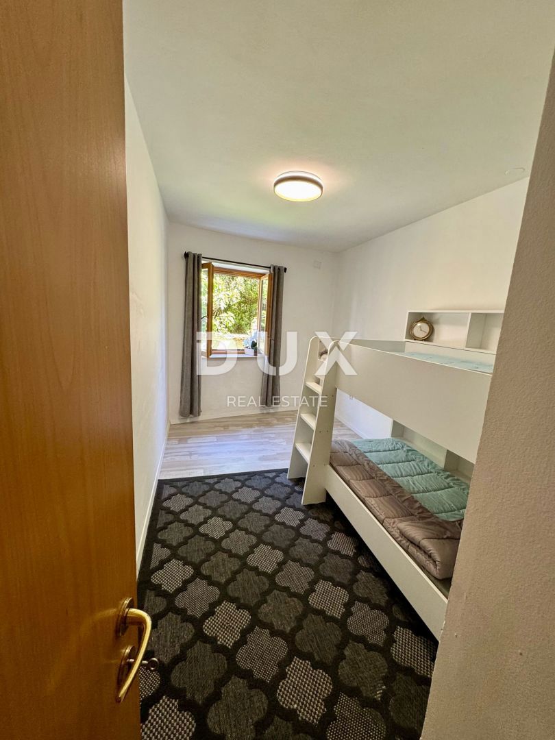 ISTRA, PREMANTURA - Apartma z vrtom in bazenom blizu morja!