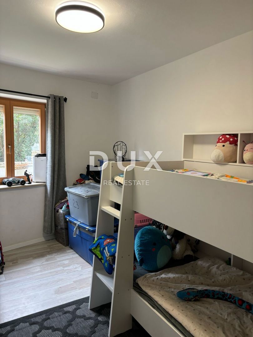 ISTRA, PREMANTURA - Apartma z vrtom in bazenom blizu morja!