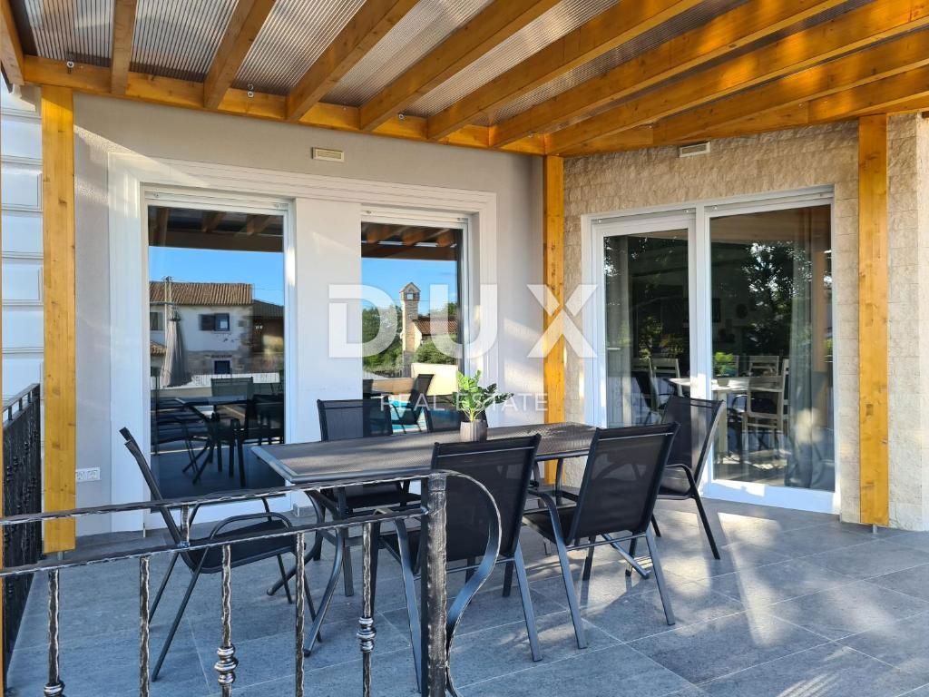 ISTRA, KAŠTELIR - Luksuzna vila z bazenom