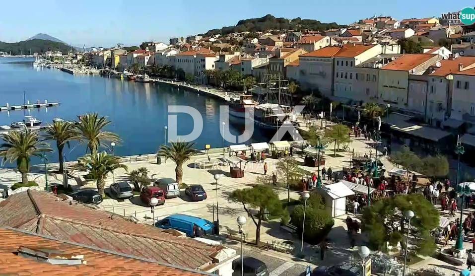 MALI LOŠINJ - privlačni poslovni prostori, vrhunska lokacija