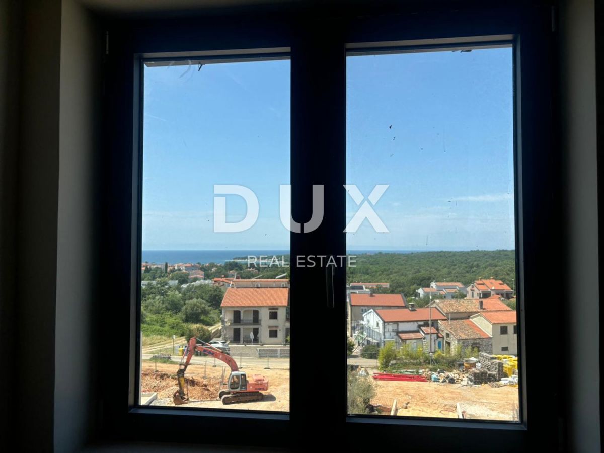 ISTRA, POREČ - Ekskluzivno penthouse s strešno teraso in odprtim pogledom na morje!