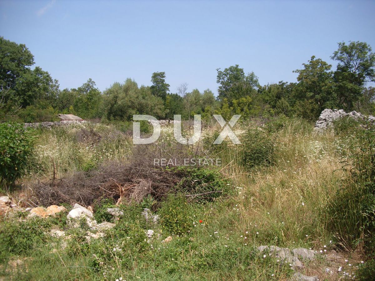 OTOK KRK, MALINSKA - Gradbeno zemljišče 624 m2