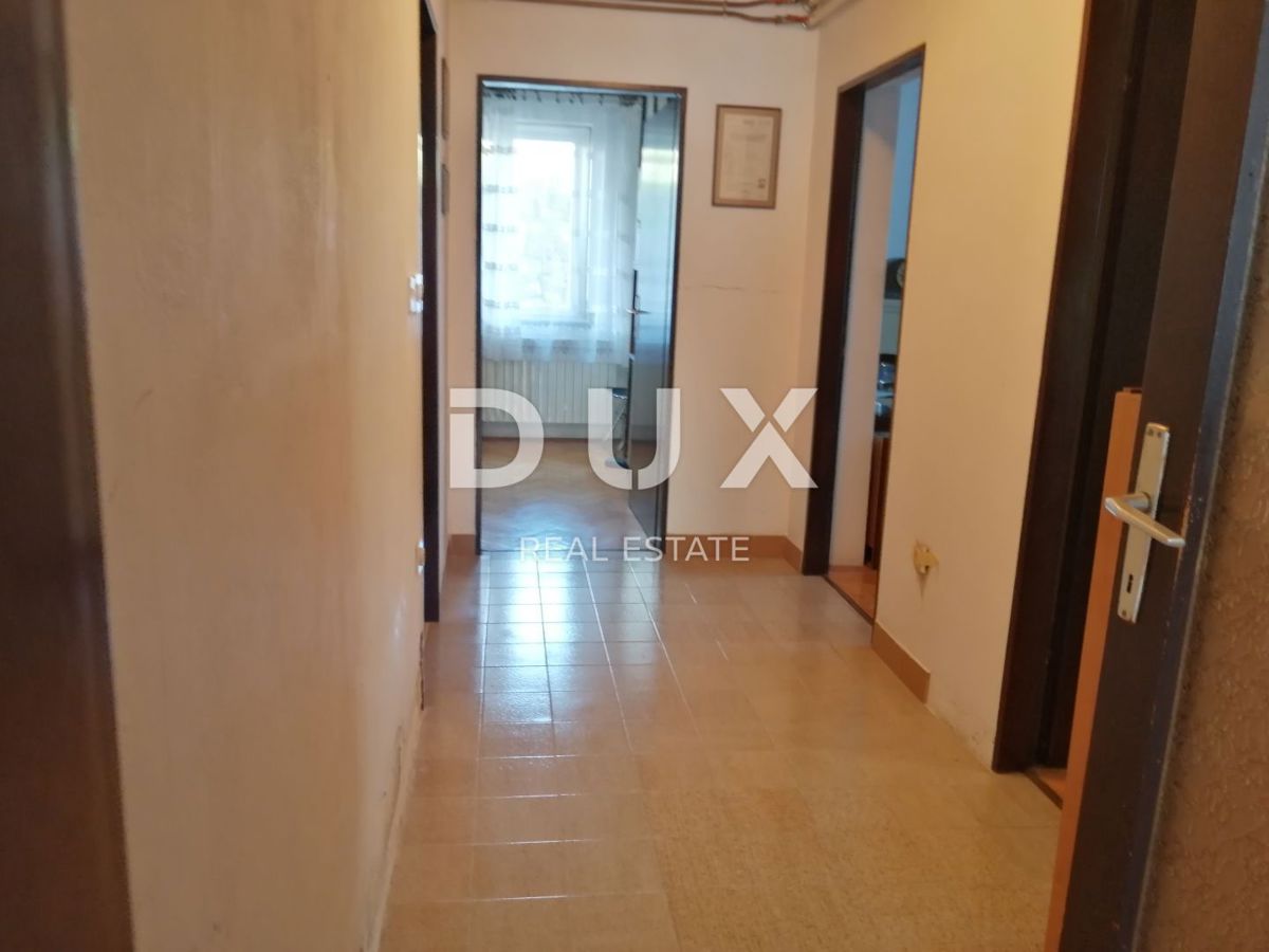 OPATIJA, VOLOSKO - stanovanje 108m2, dnevna soba + 3 spalnice, pritličje blizu morja