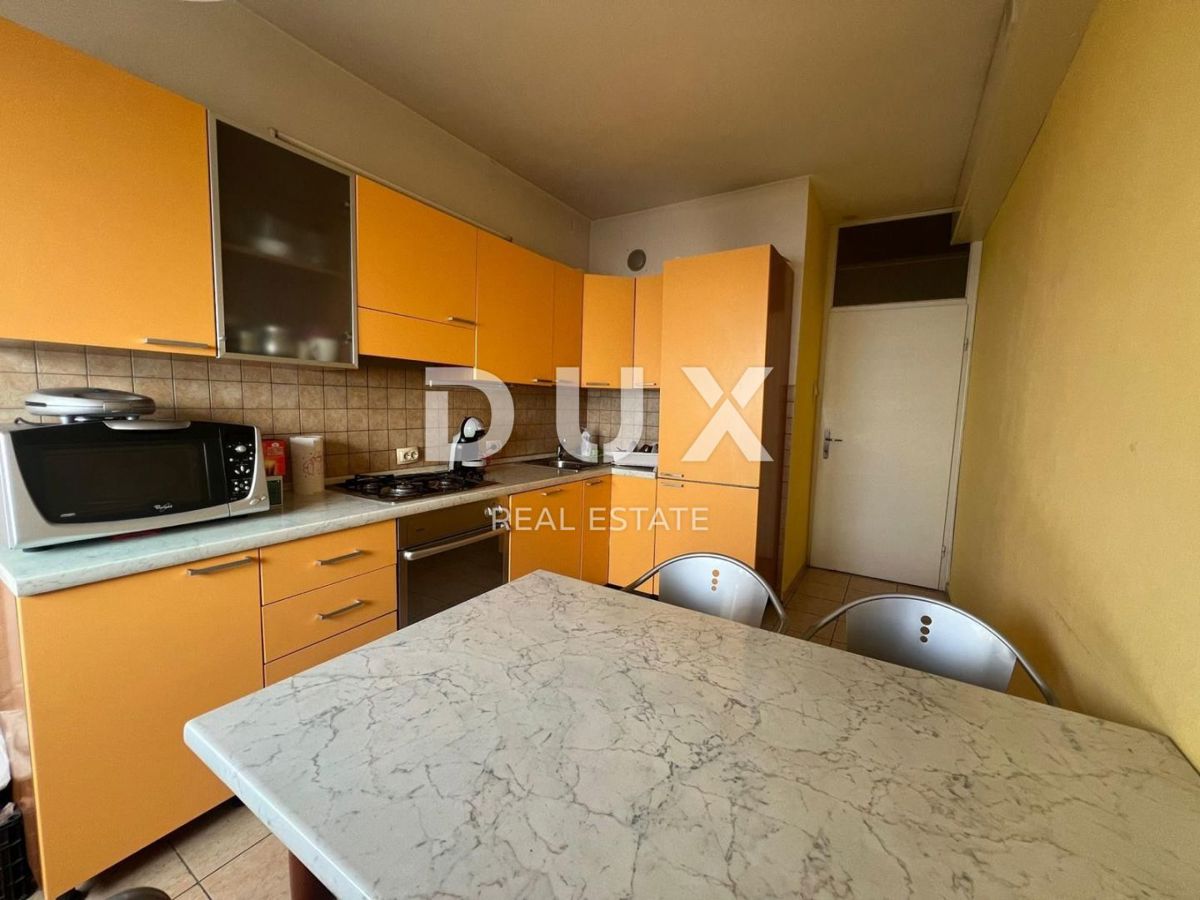 RIJEKA, TURNIĆ - Stanovanje velikosti 88 m2 s pogledom na morje
