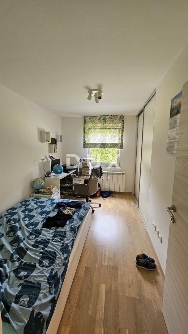 KASTAV - novogradnja, čudovito 3-sobno stanovanje z dnevno sobo 111m2 z vrtom
