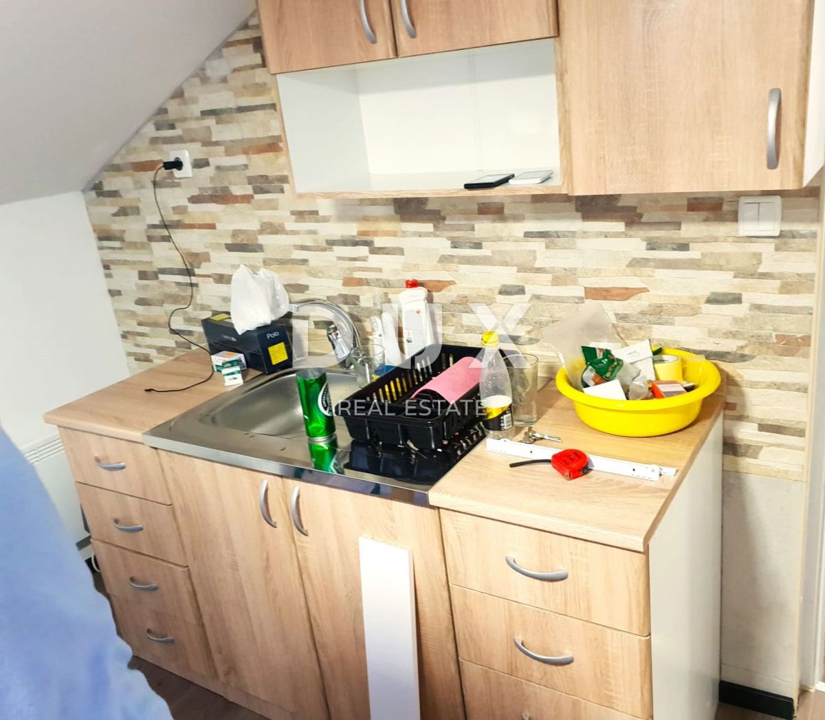 RIJEKA, CENTER - 4-SOBNO STANOVANJE, 73 m2, bližina glavne promenade Korzo!