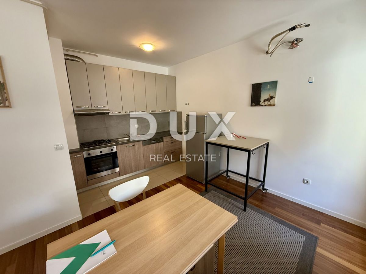 ZAGREB, MAKSIMIR - 51 m² + loggia, shramba, garaža in zunanje parkirno mesto!