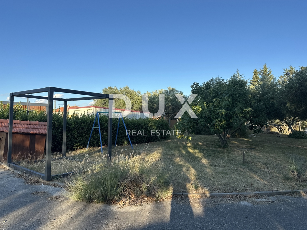 ZADAR, MURVICA - Hiša na gradbišču 1680m² - Vrhunska lokacija!