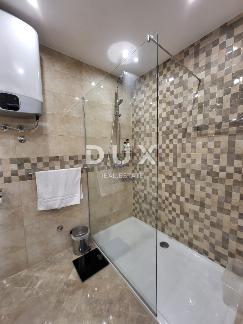 PRIVLAKA, ZADAR - EKSKLUZIVNA PRILOŽNOST - Apartma v 1. vrsti do morja!