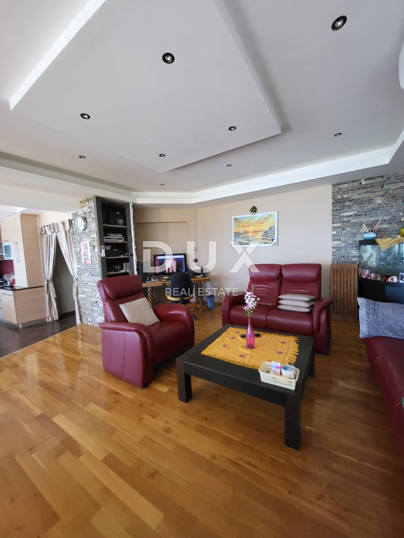 PRIVLAKA, ZADAR - EKSKLUZIVNA PRILOŽNOST - Apartma v 1. vrsti do morja!