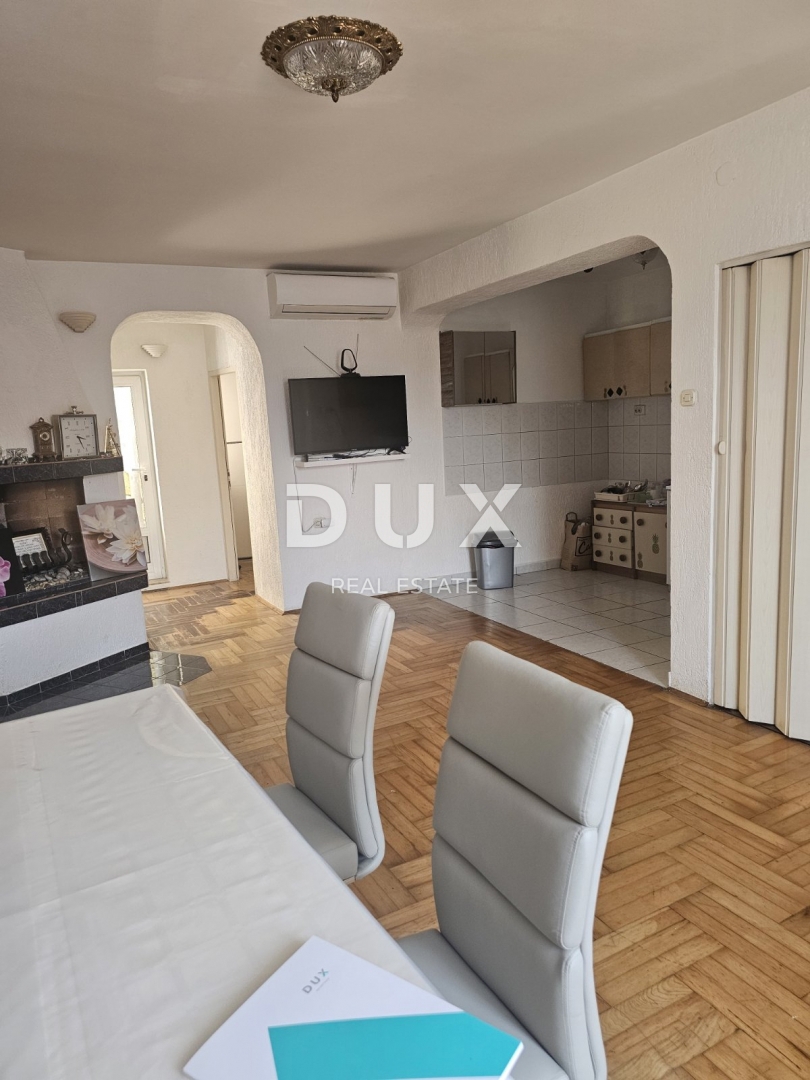 RIJEKA, ŠKURINJE - Stanovanje z dvema ločenima stanovanjema s kar 5 spalnicami