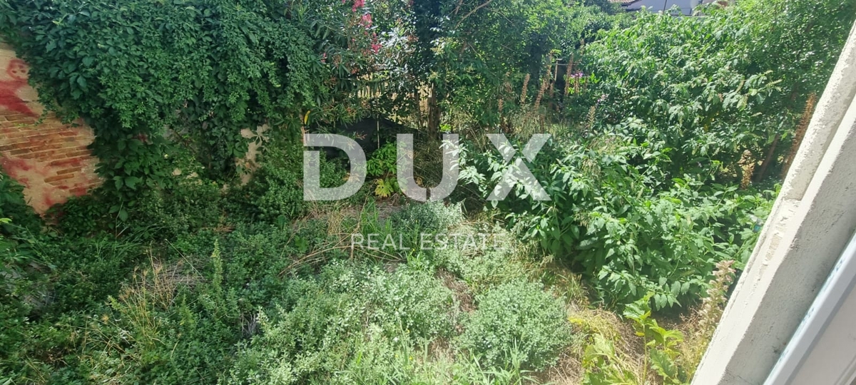 ISTRA, Pula - Ekskluzivno! Stanovanje za adaptacijo v centru!