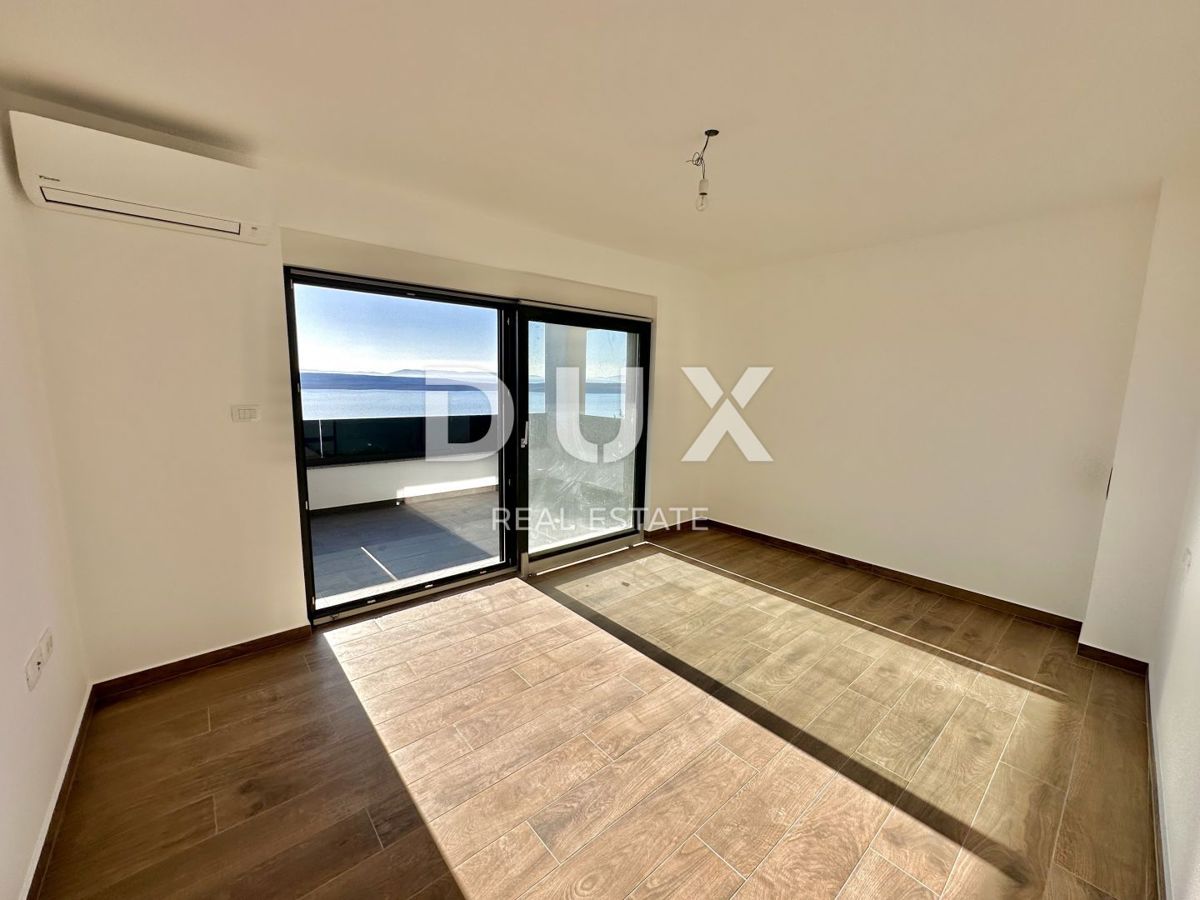 CRIKVENICA - Dvonadstropno stanovanje, 101 m2, pogled na morje!