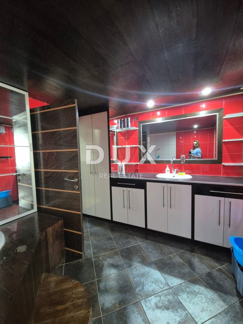 BIBINJE, ZADAR - PRILOŽNOST! Intimna zelena oaza s 7 apartmaji!