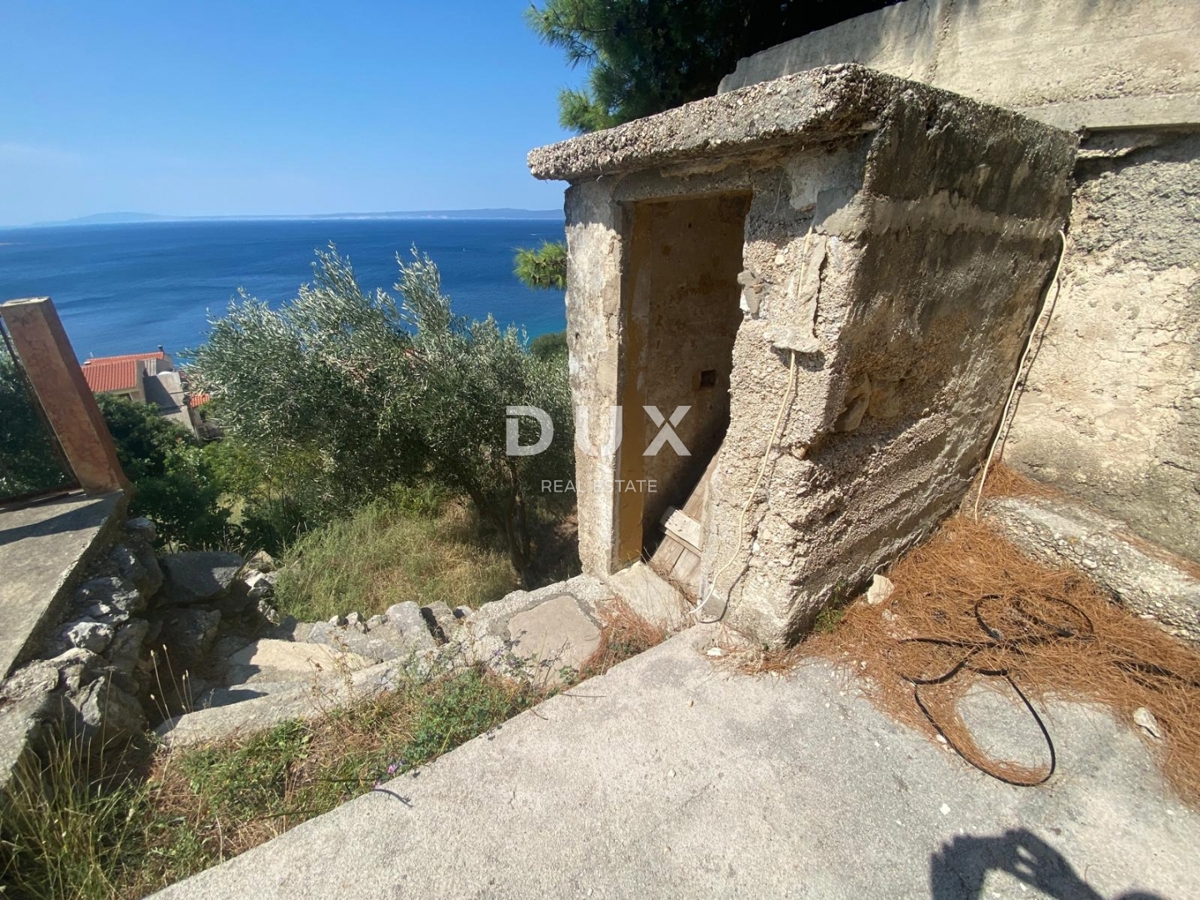 OTOK KRK, STARA BAŠKA - hiša s panoramskim pogledom na morje! PRILOŽNOST!