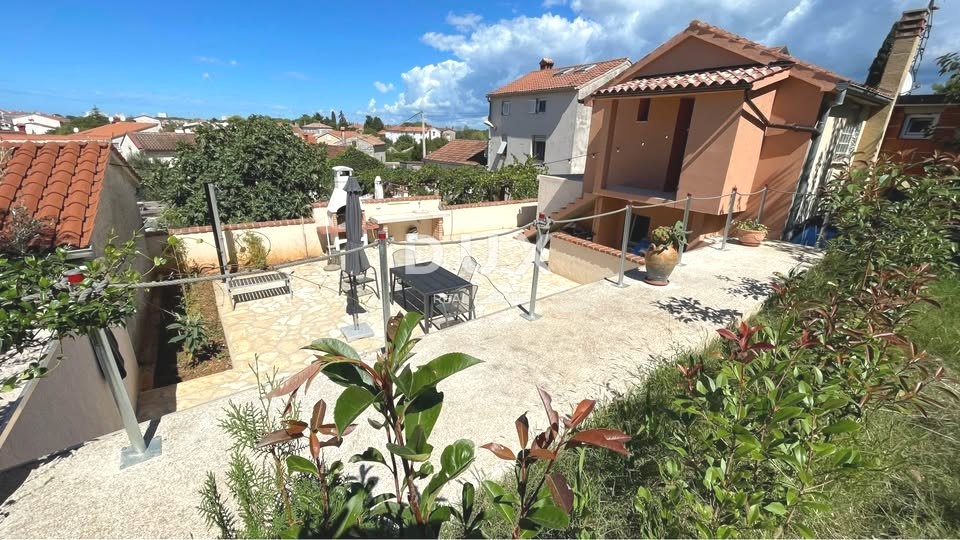 ISTRA, MEDULIN - Istrska kamnita hiša + Počitniška hiša na odlični lokaciji