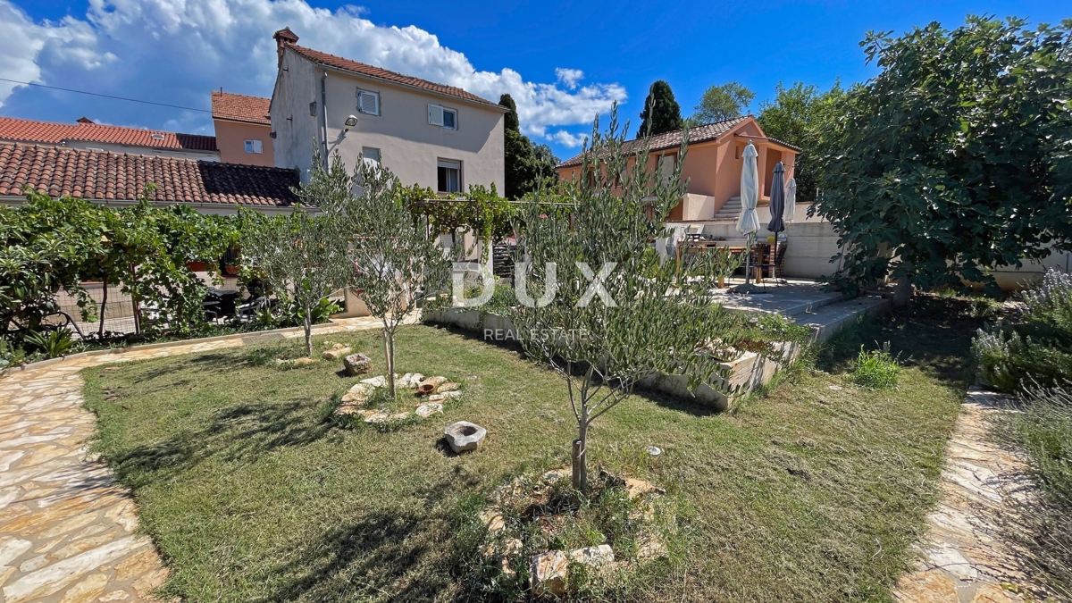 ISTRA, MEDULIN - Istrska kamnita hiša + Počitniška hiša na odlični lokaciji