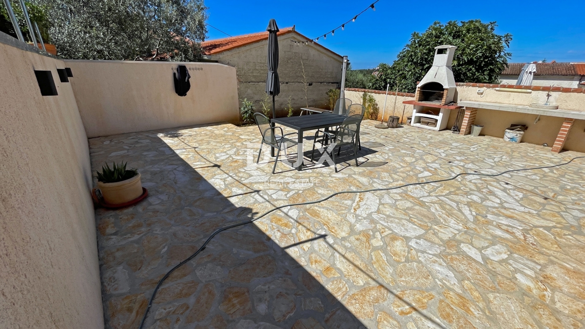 ISTRA, MEDULIN - Istrska kamnita hiša + Počitniška hiša na odlični lokaciji