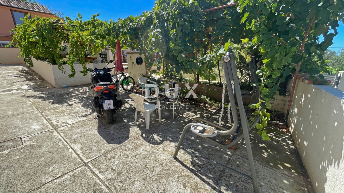 ISTRA, MEDULIN - Istrska kamnita hiša + Počitniška hiša na odlični lokaciji