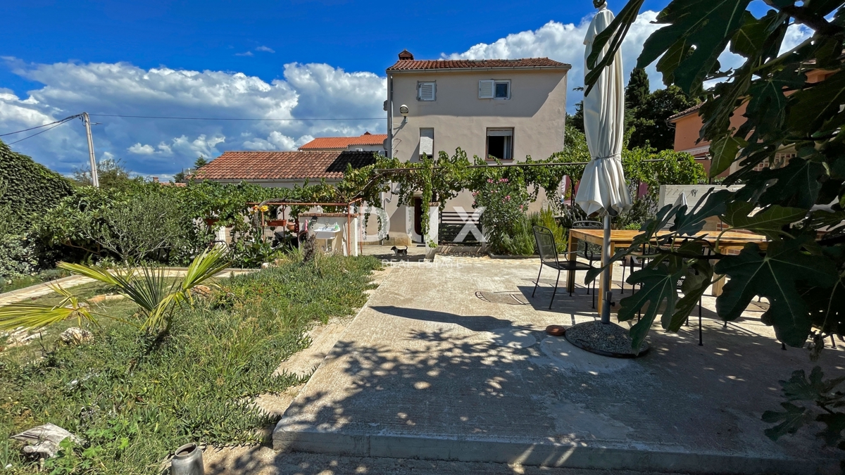 ISTRA, MEDULIN - Istrska kamnita hiša + Počitniška hiša na odlični lokaciji