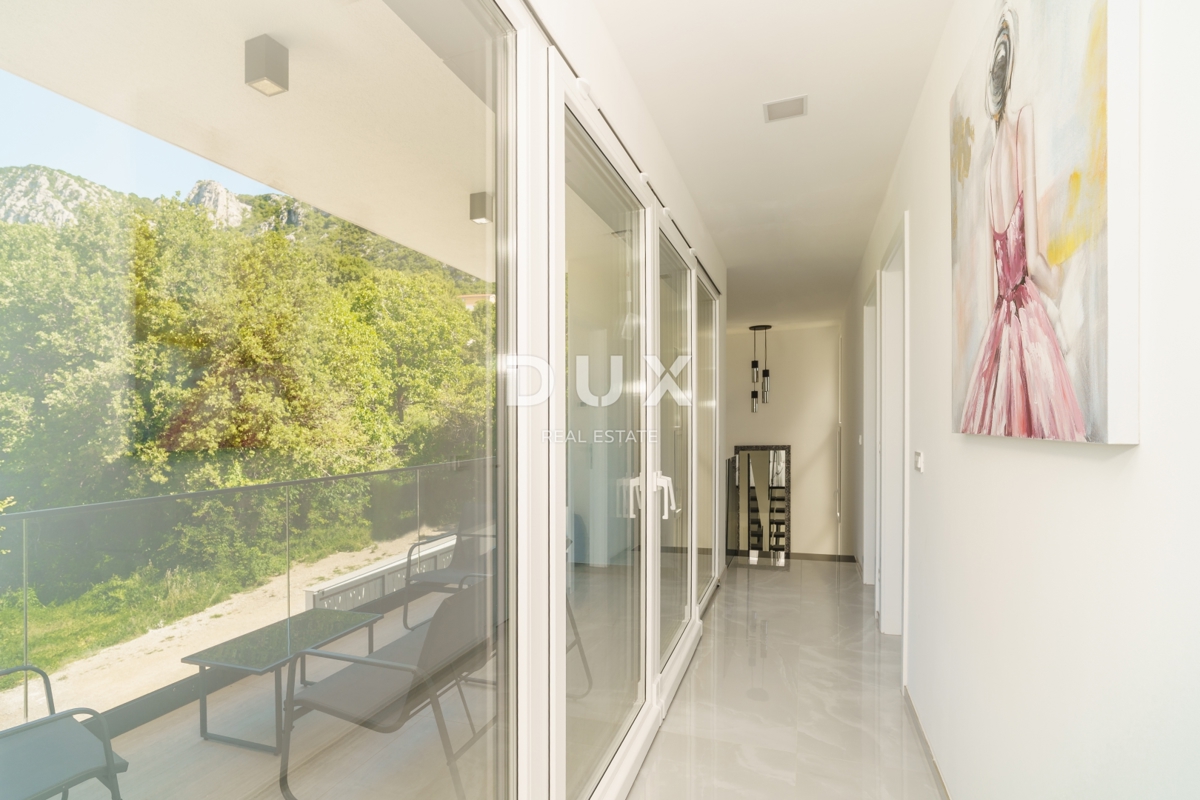 CRIKVENICA, BRIBIR - moderna vila z bazenom, pogled na morje