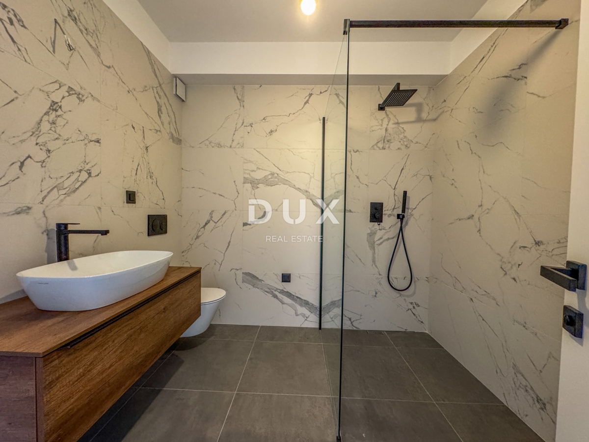 OPATIJA, CENTER - luksuzno stanovanje v novogradnji z garažo in panoramskim pogledom na morje