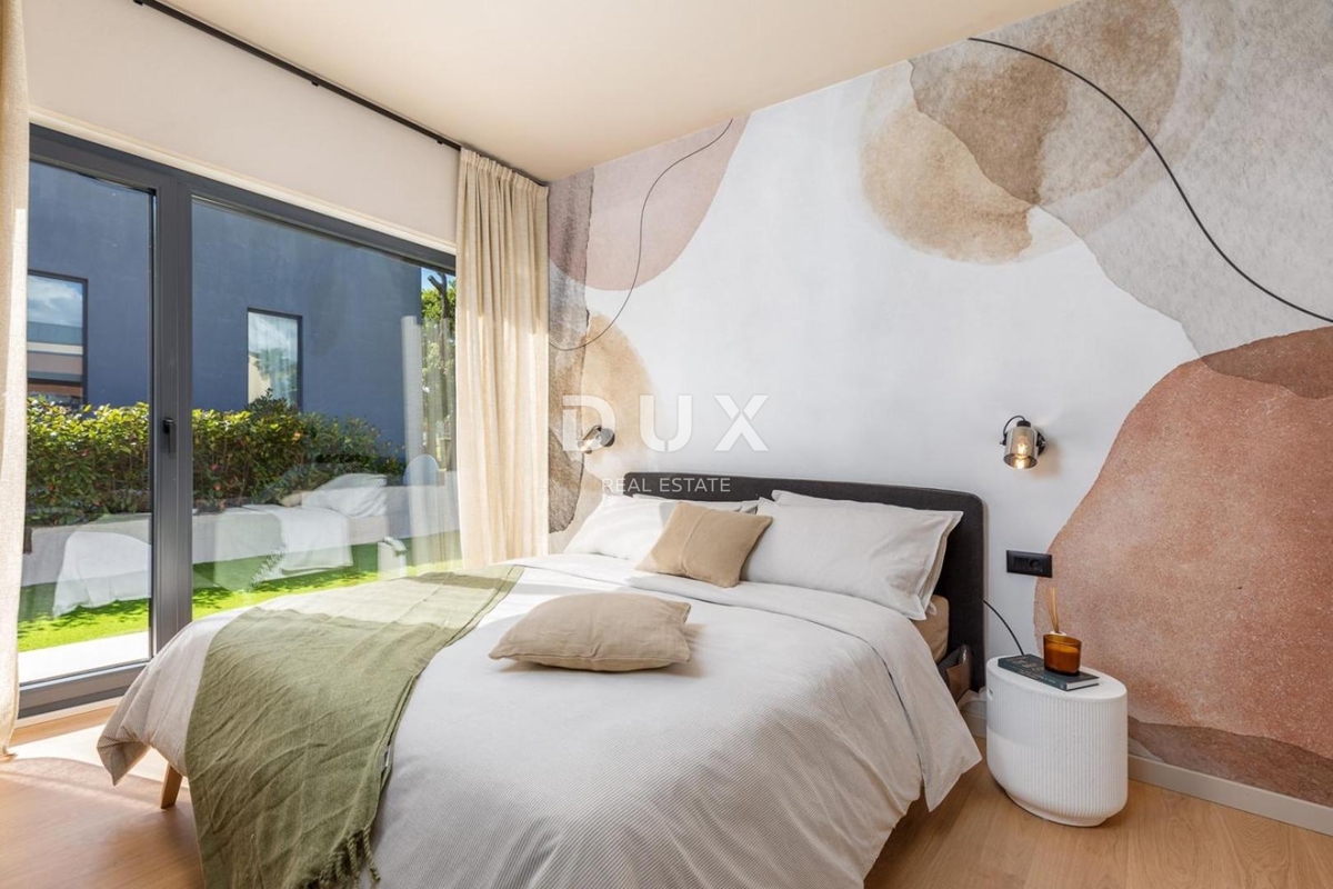 ISTRA, POREČ - Dizajnerska hiša z bazenom