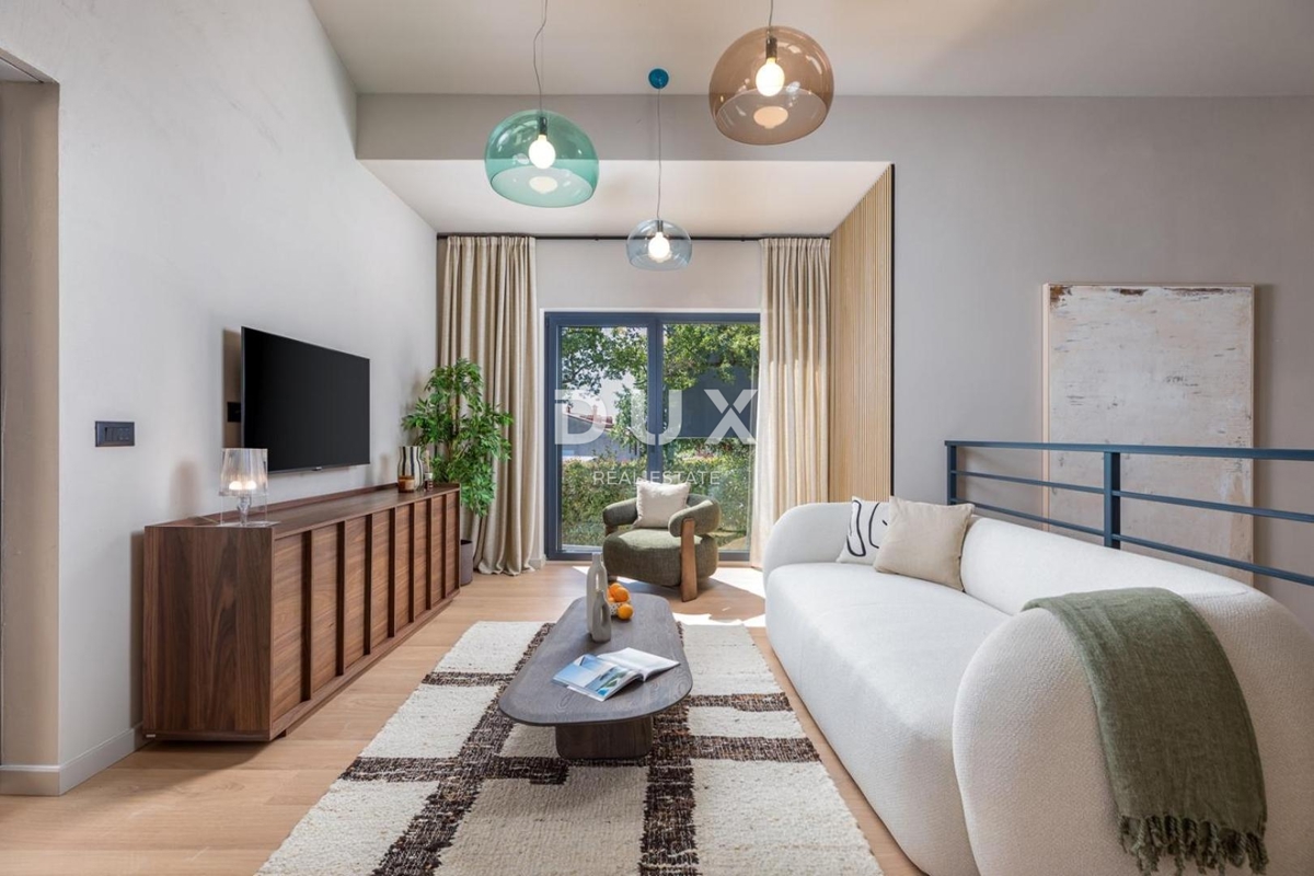 ISTRA, POREČ - Dizajnerska hiša z bazenom