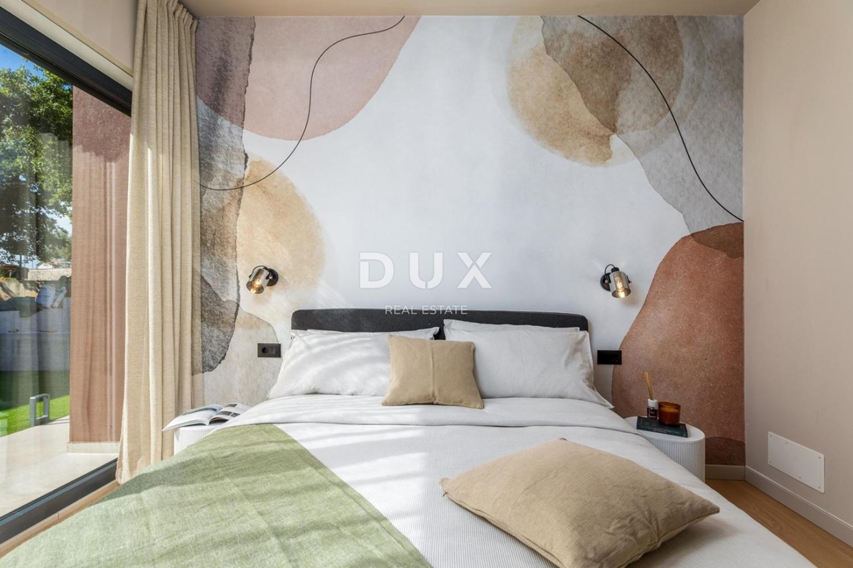 ISTRA, POREČ - Dizajnerska hiša z bazenom