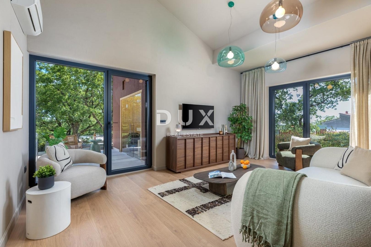 ISTRA, POREČ - Dizajnerska hiša z bazenom