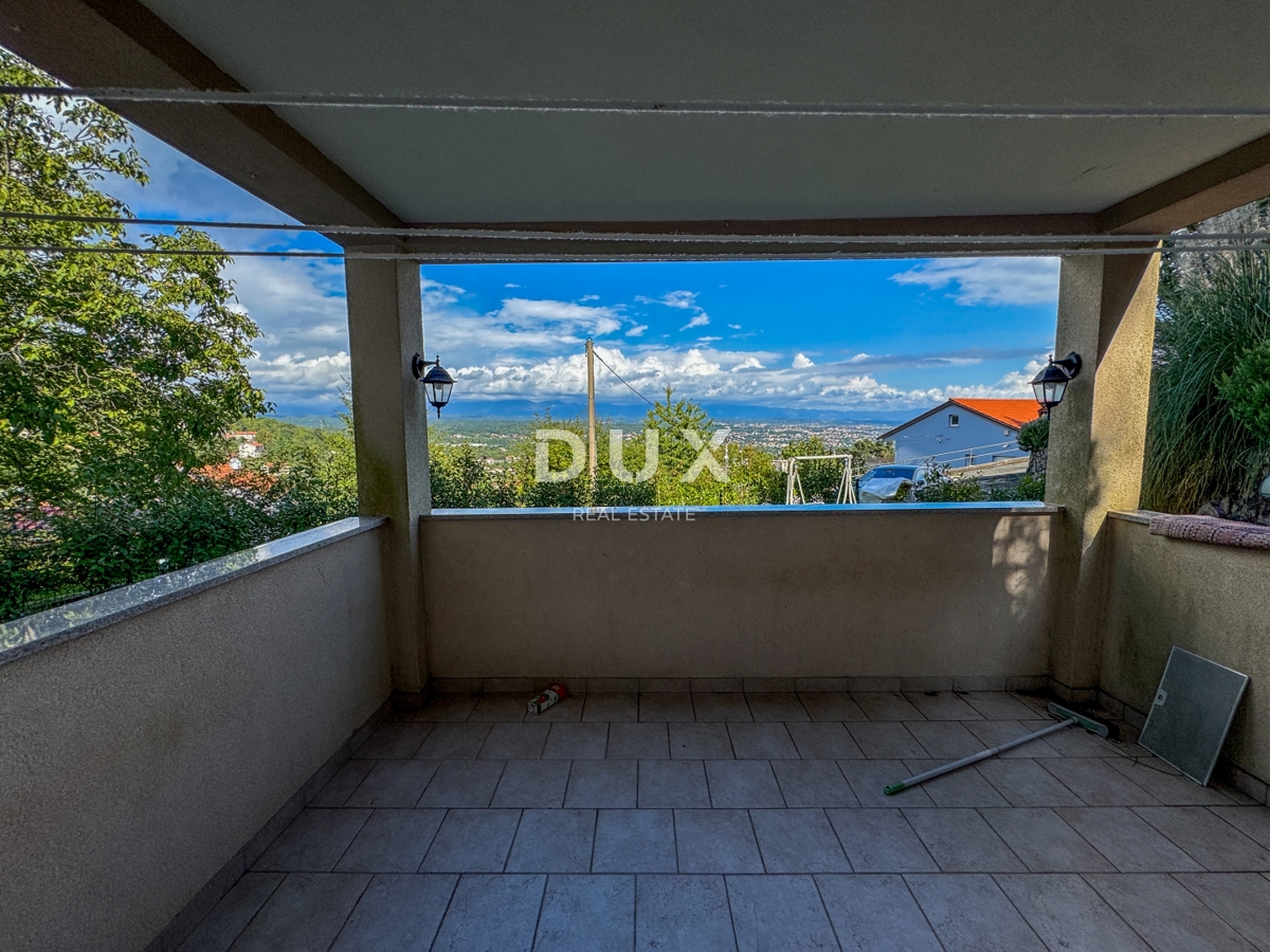 OPATIJA, RUKAVAC - čudovito stanovanje z vrtom v novejši hiši, idealen družinski dom ali investicija v bližini infrastrukture in mesta