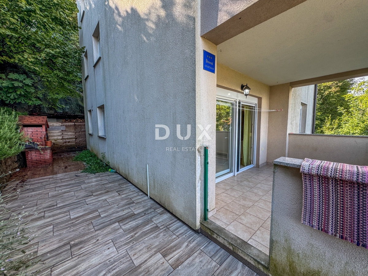 OPATIJA, RUKAVAC - čudovito stanovanje z vrtom v novejši hiši, idealen družinski dom ali investicija v bližini infrastrukture in mesta