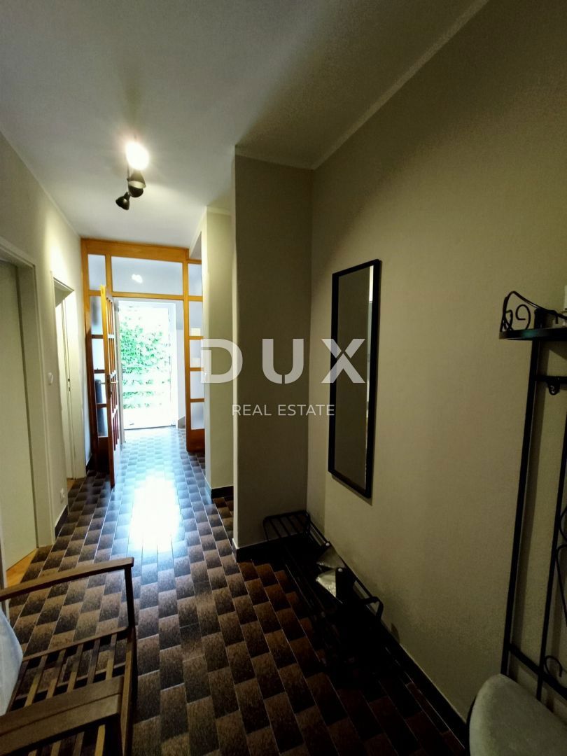 ZADAR, VIŠNJIK - Moderno urejen dvonadstropni objekt z 2 stanovanjema