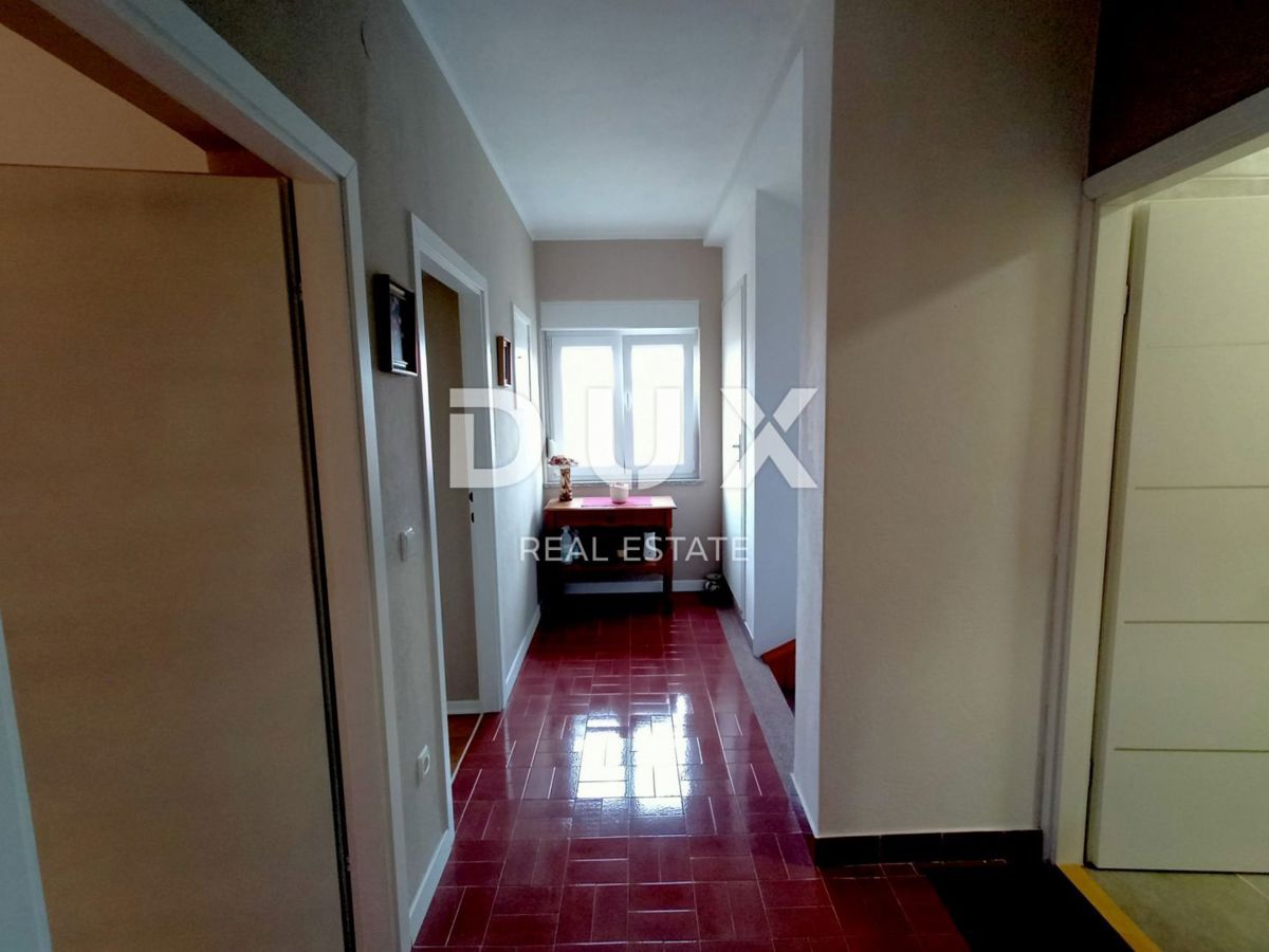 ZADAR, VIŠNJIK - Moderno urejen dvonadstropni objekt z 2 stanovanjema