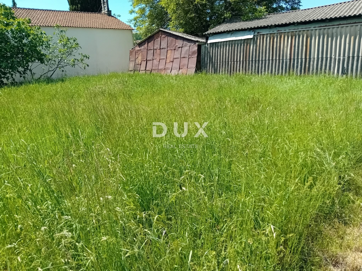 ISTRA, OPRTALJ - Gradbeno zemljišče