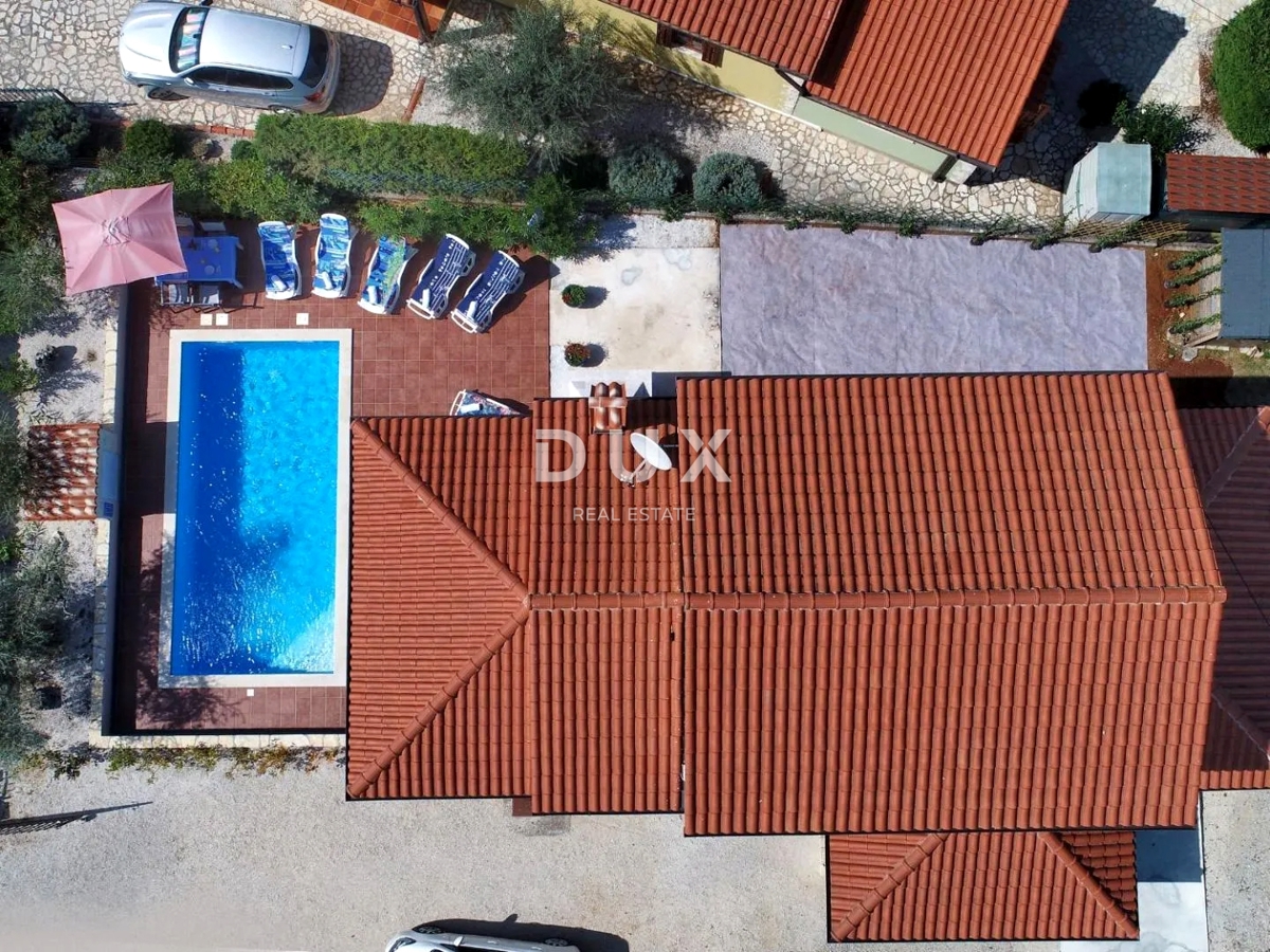 ISTRA, VIŠNJAN - Hiša z bazenom