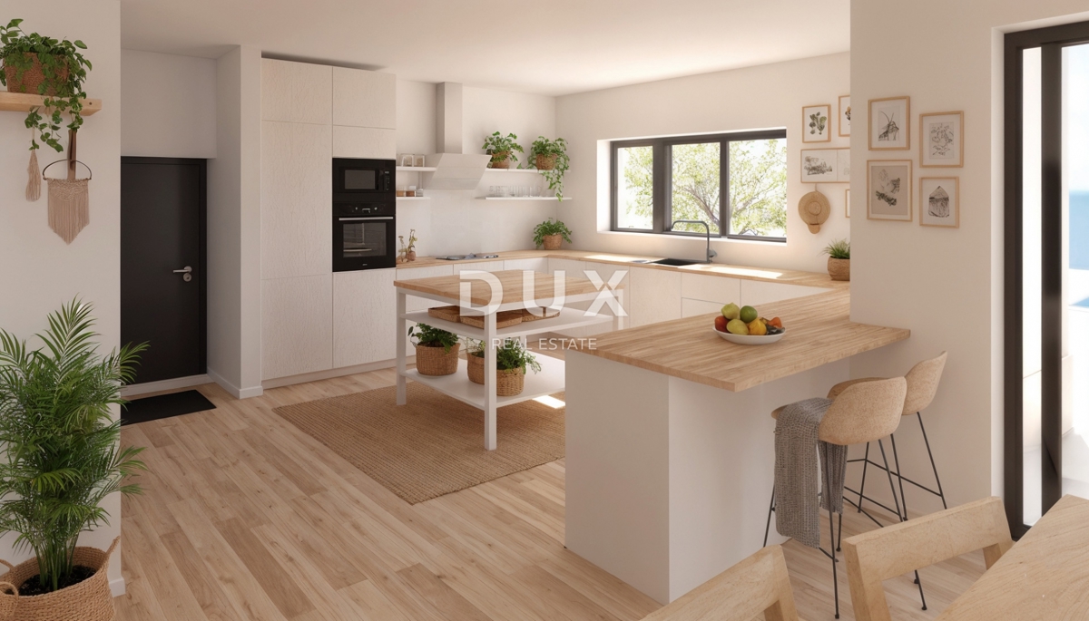 OPATIJA, OPRIĆ - Gradbeno zemljišče z gradbenim dovoljenjem!