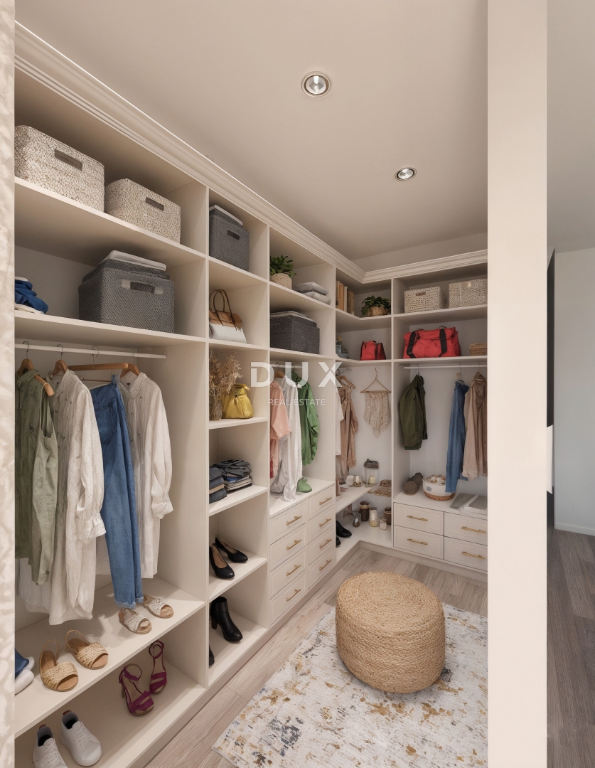 OPATIJA, OPRIĆ - Gradbeno zemljišče z gradbenim dovoljenjem!