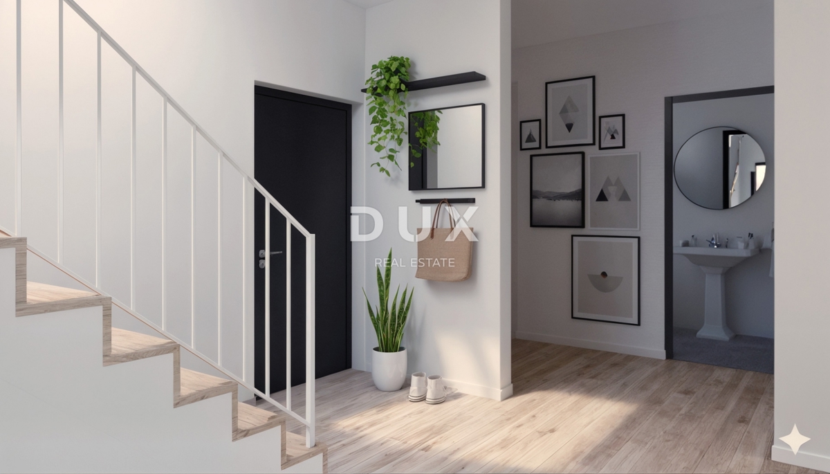 OPATIJA, OPRIĆ - Gradbeno zemljišče z gradbenim dovoljenjem!