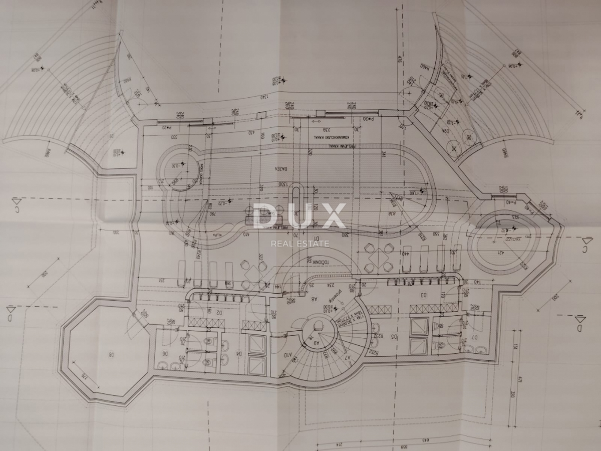 LIKA, OTOČAC, PROZOR - zemljišče 11200m2 (4000m2 stavbno + 7200m2 kmetijsko) v bližini reke Gacke 