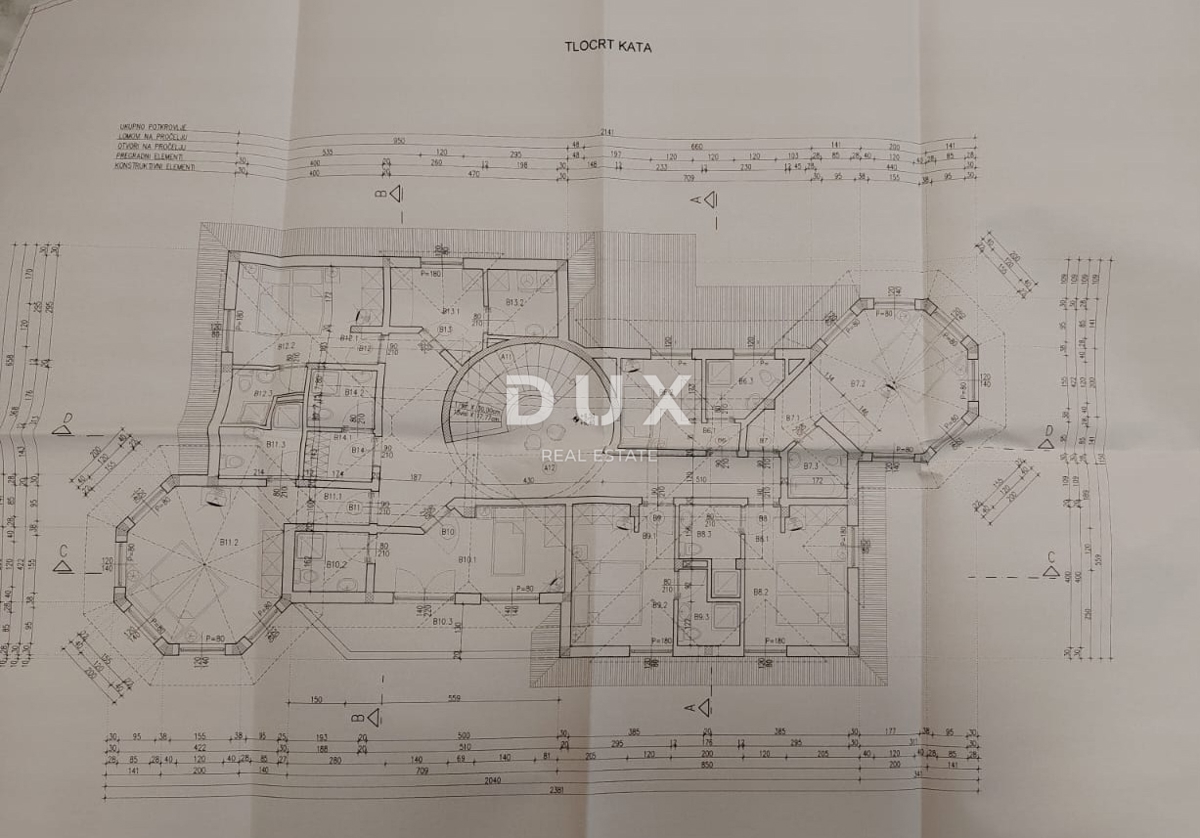 LIKA, OTOČAC, PROZOR - zemljišče 11200m2 (4000m2 stavbno + 7200m2 kmetijsko) v bližini reke Gacke 