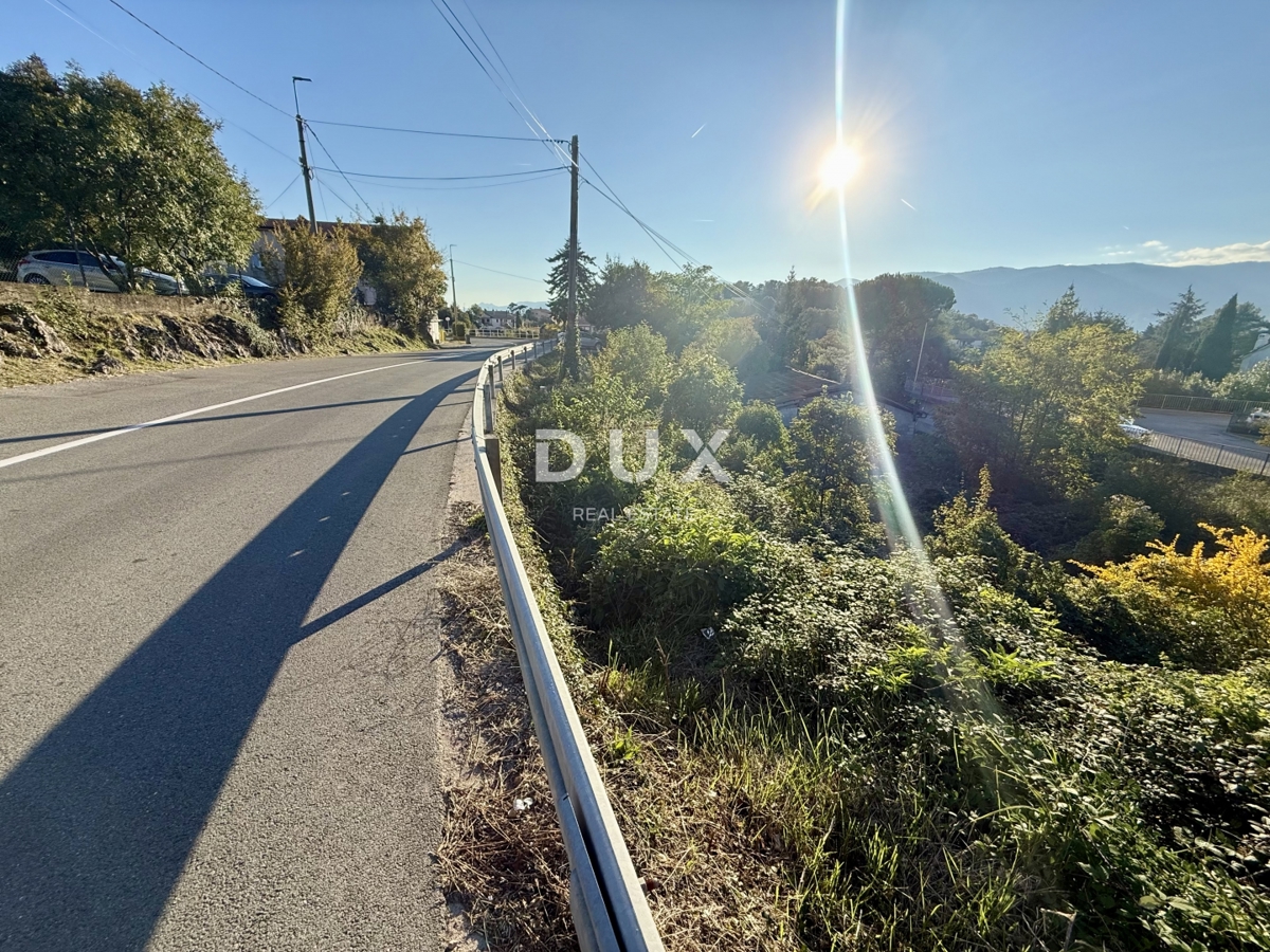 KASTAV, RUBEŠI - Gradbeno zemljišče za gradnjo družinske hiše!