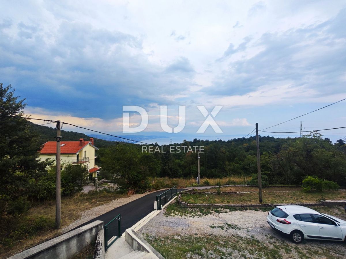 VEPRINAC - Samostojna hiša s prostornim vrtom in pogledom na morje!
