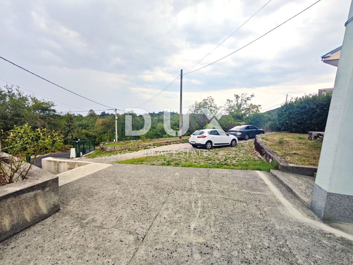 VEPRINAC - Samostojna hiša s prostornim vrtom in pogledom na morje!