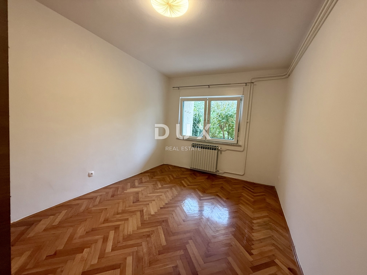 RIJEKA, S.DRAGA - Prostorno stanovanje 115 m2 z veliko teraso in žarom!