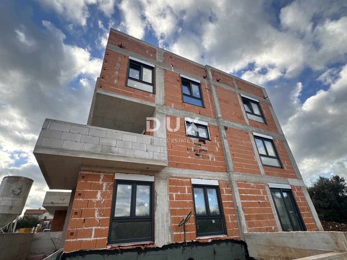 ZADAR, BIBINJE - Trisobno stanovanje na atraktivni lokaciji S3